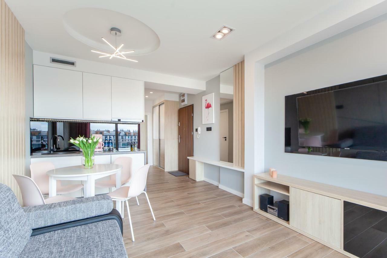 Apartment Pink Flamingo By Noclegi Renters ミエンジズドロイェ エクステリア 写真