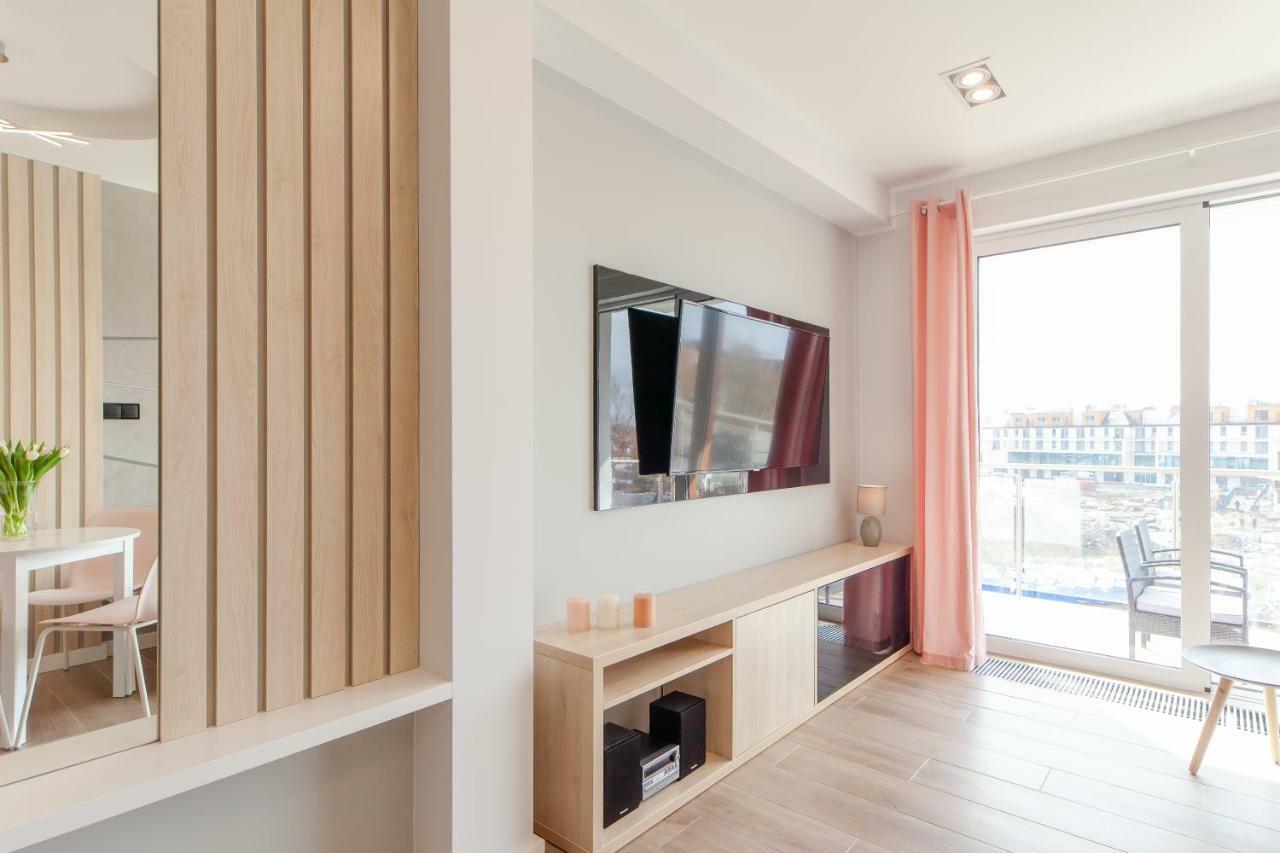 Apartment Pink Flamingo By Noclegi Renters ミエンジズドロイェ エクステリア 写真